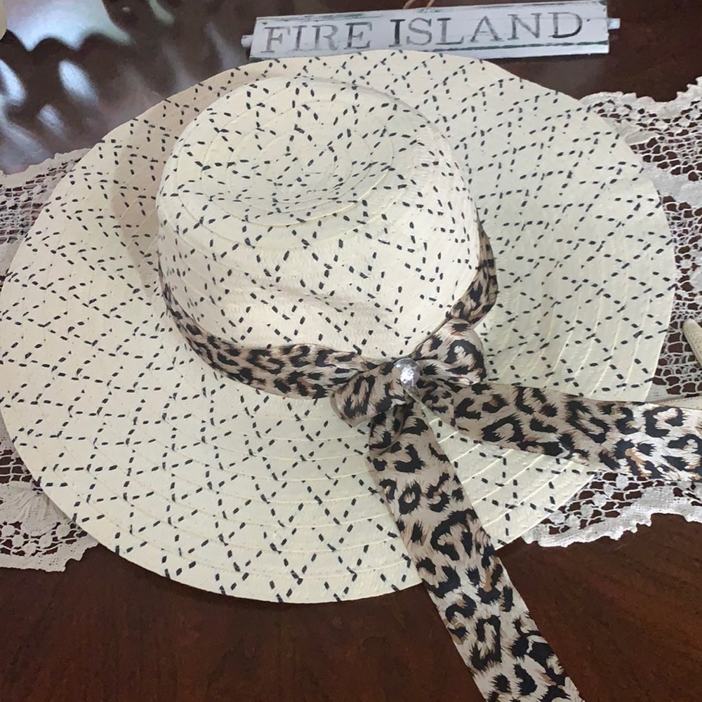 MAGID tan Summer wide brim Floppy Sun Hat w/leopard band… - Picture 3 of 9